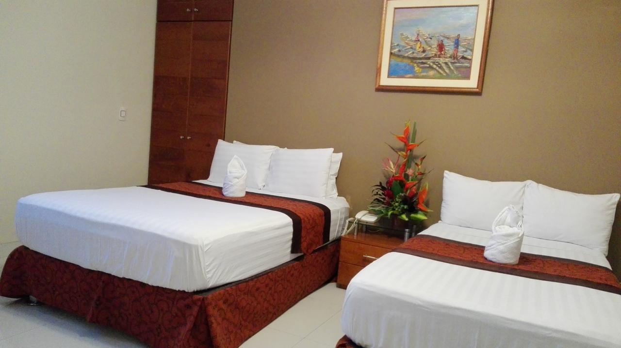 Bora Hotel Ікітос Екстер'єр фото